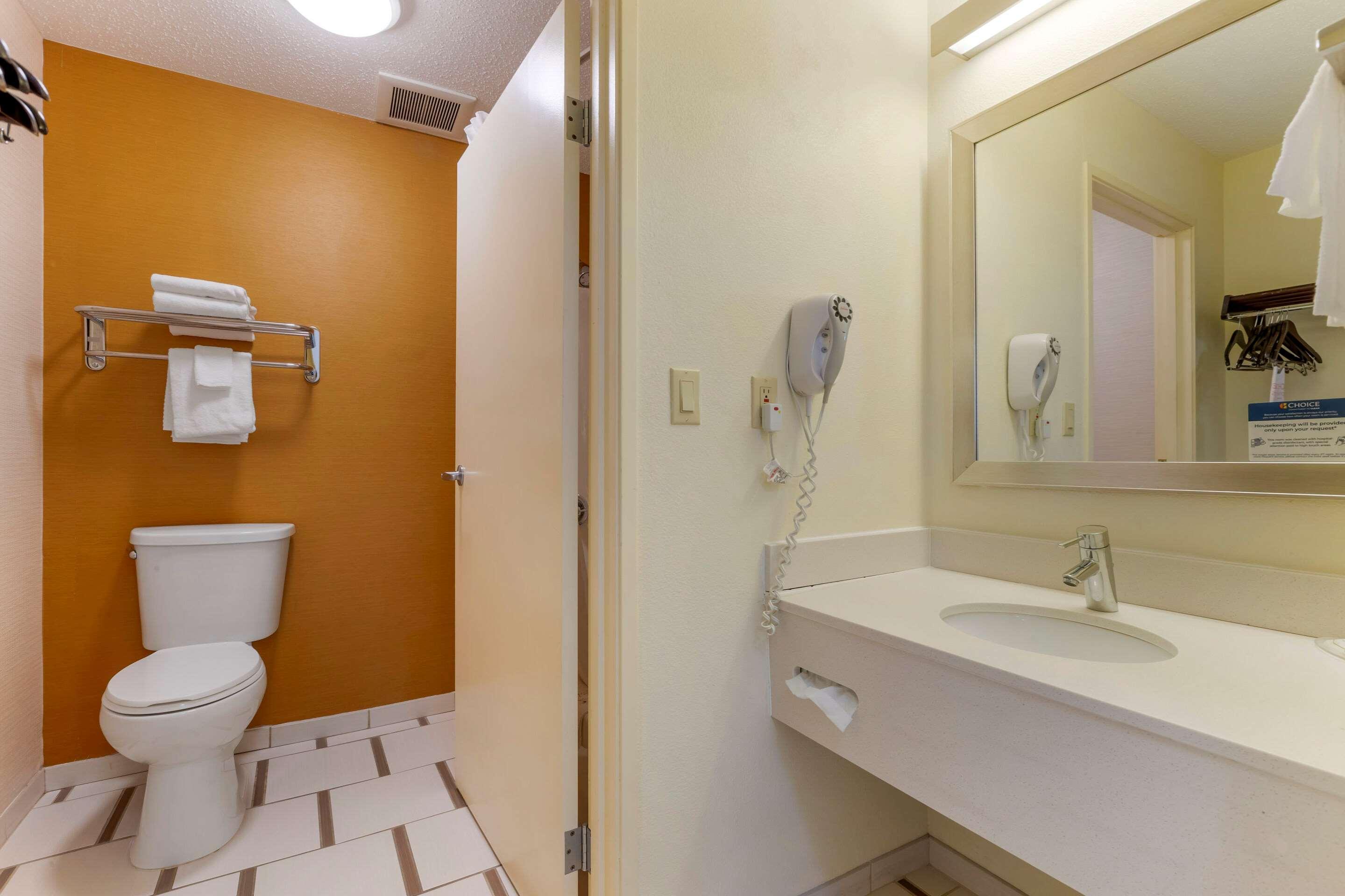 Quality Inn & Suites Keokuk North Esterno foto