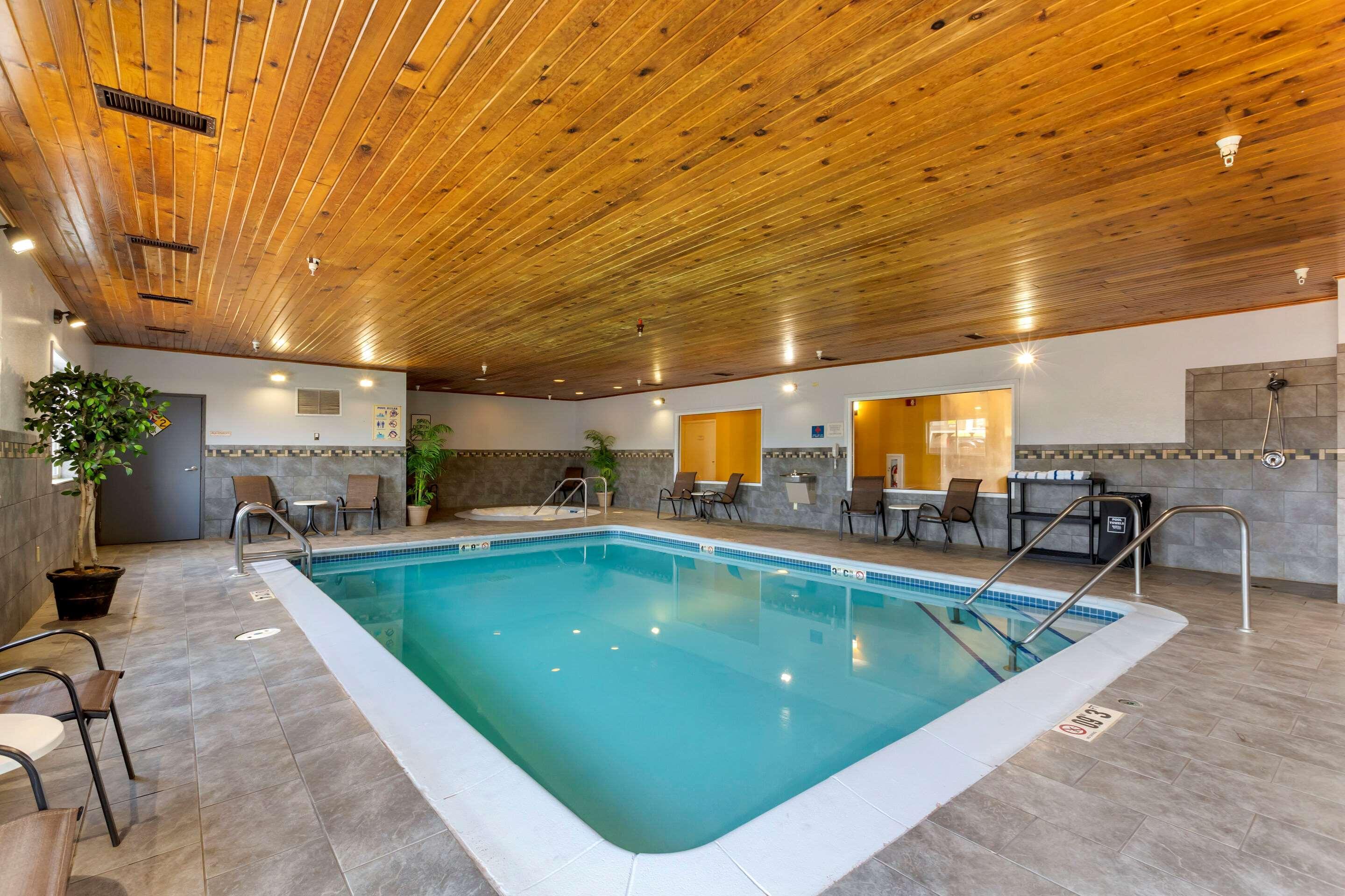 Quality Inn & Suites Keokuk North Esterno foto