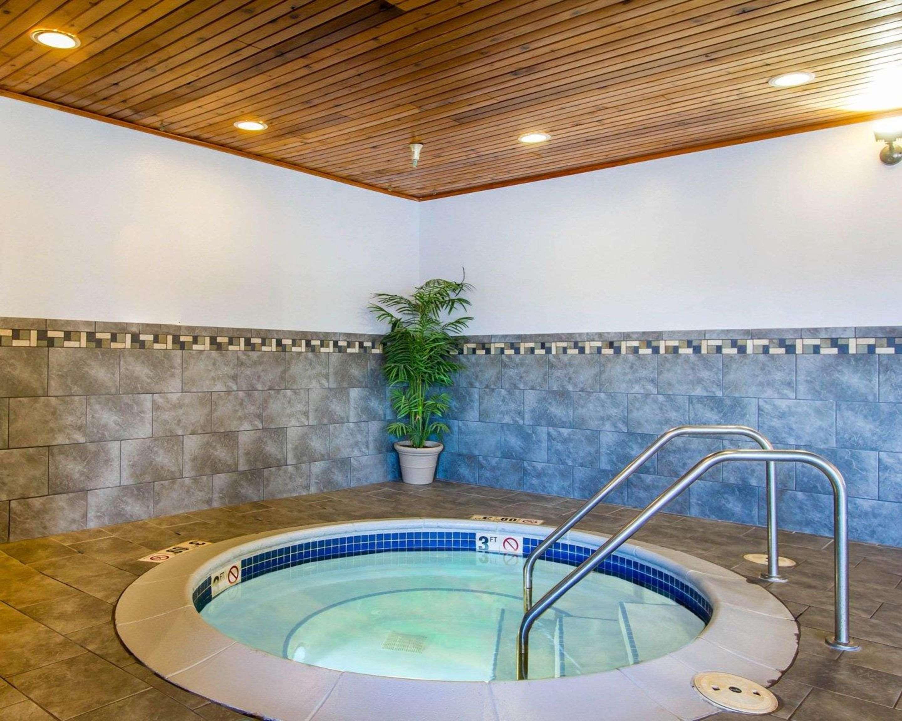 Quality Inn & Suites Keokuk North Esterno foto